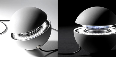 Настольная лампа в виде шара с LED диодами внутри
