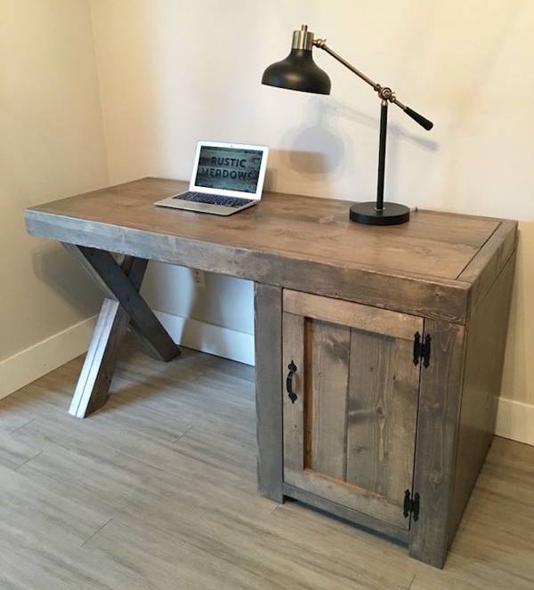 самодельный деревянный стол